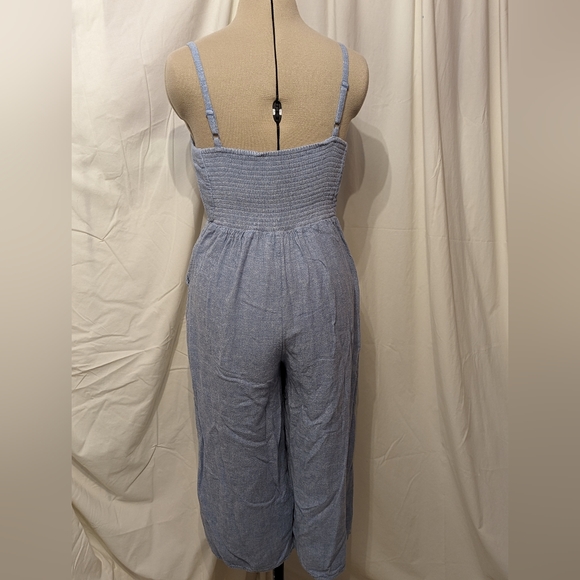 Old Navy Linen Romper with smocked back. Size small. - Picture 3 of 9